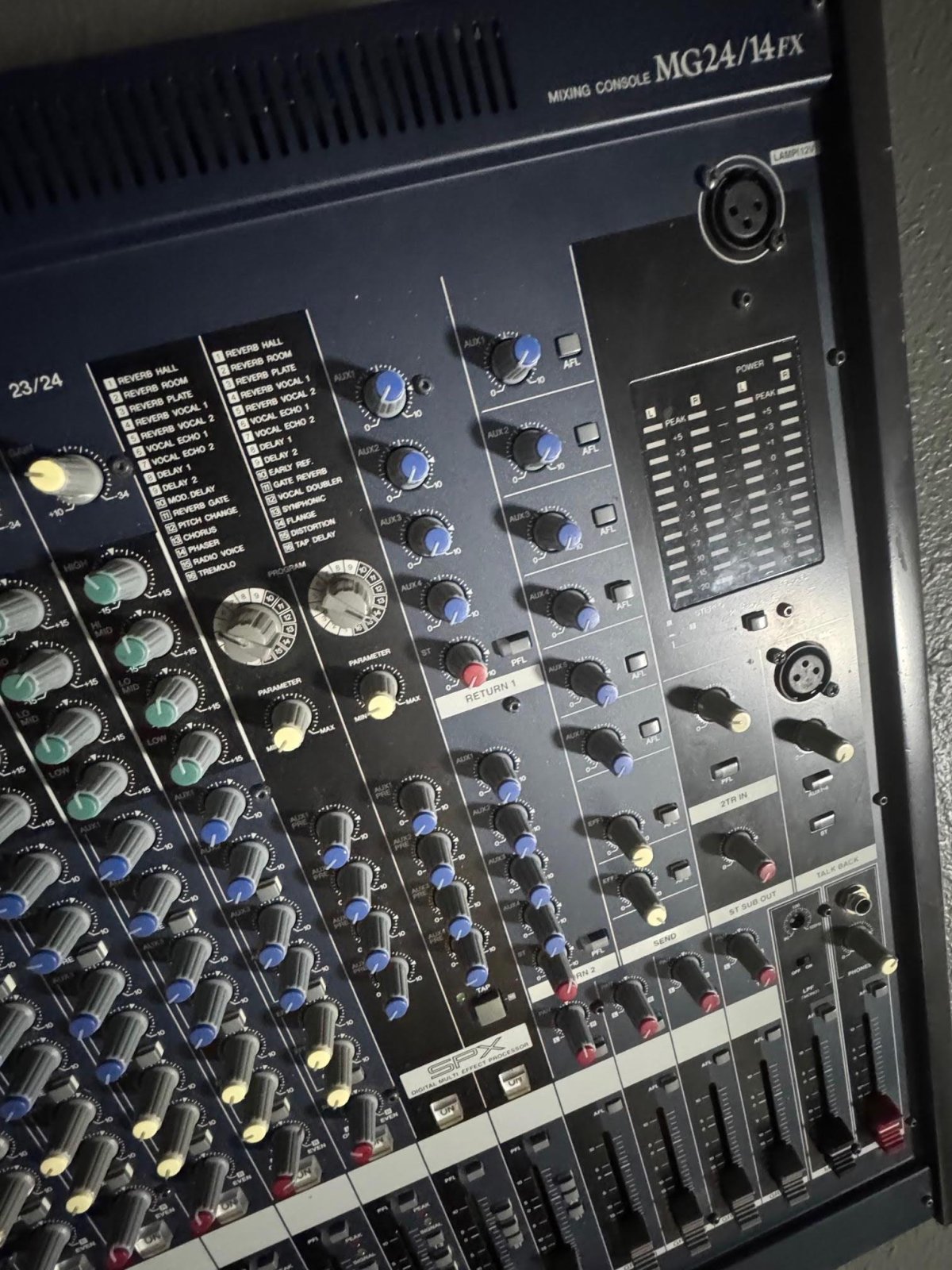 Yamaha MG24/14FX Mixer (Used) - 331899