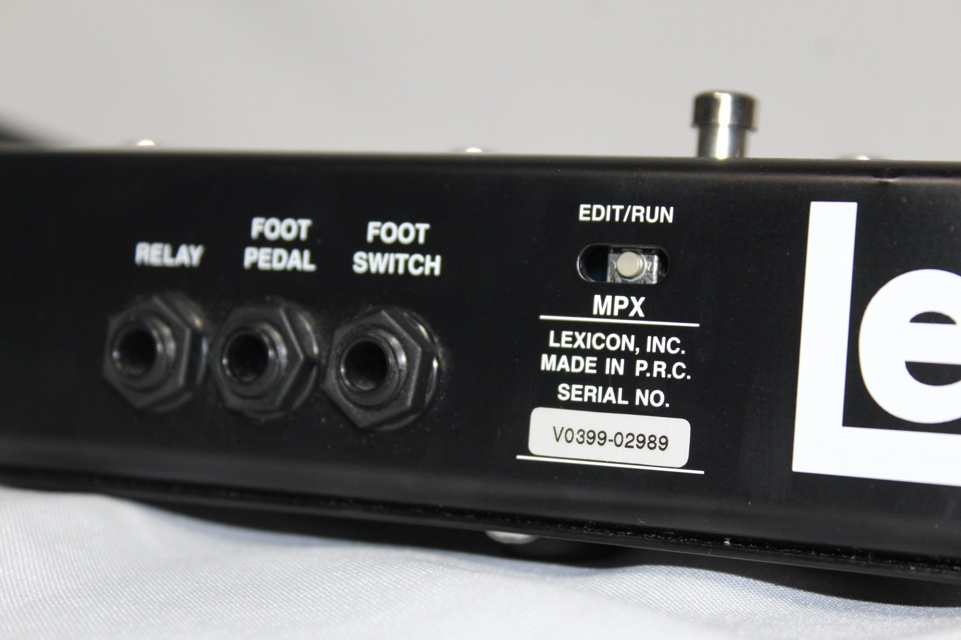Lexicon MPX R1 MIDI Remote Controller for MPX G2 (Used) - 984083
