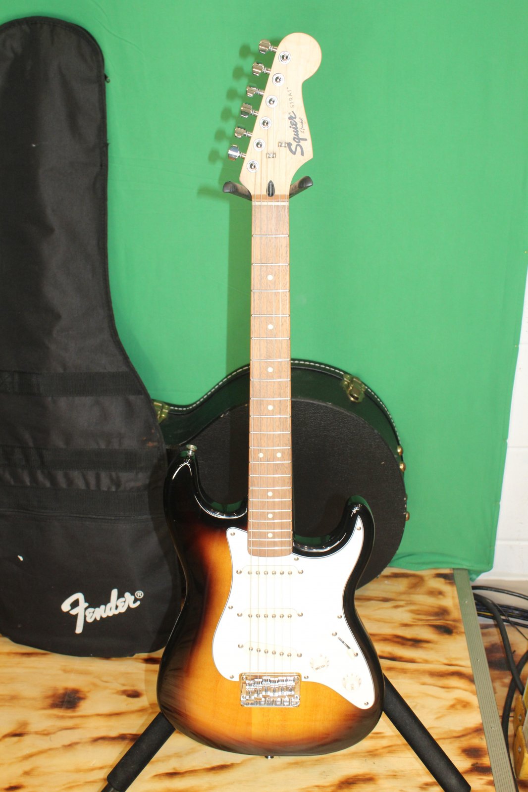2017 Squier Tobacco Sunburst Strat 3/4 Size Electric Guitar (Indonesia)