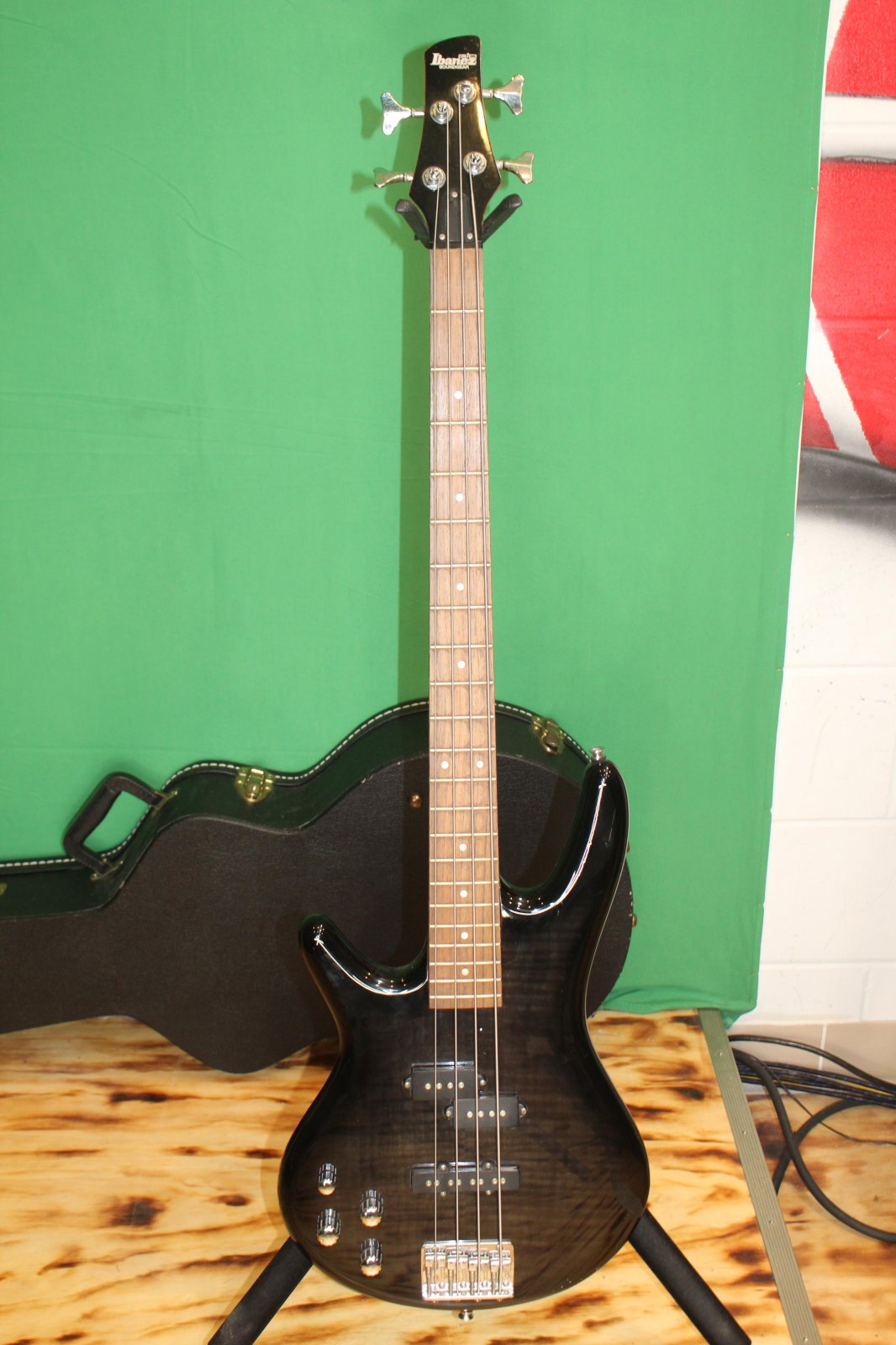 Ibanez Gio Soundgear Left-Handed Black 4-String Bass - 886651