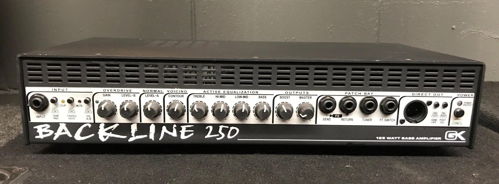 Gallien-Krueger Backline 250 125-Watt Bass Head (Used) - 885936