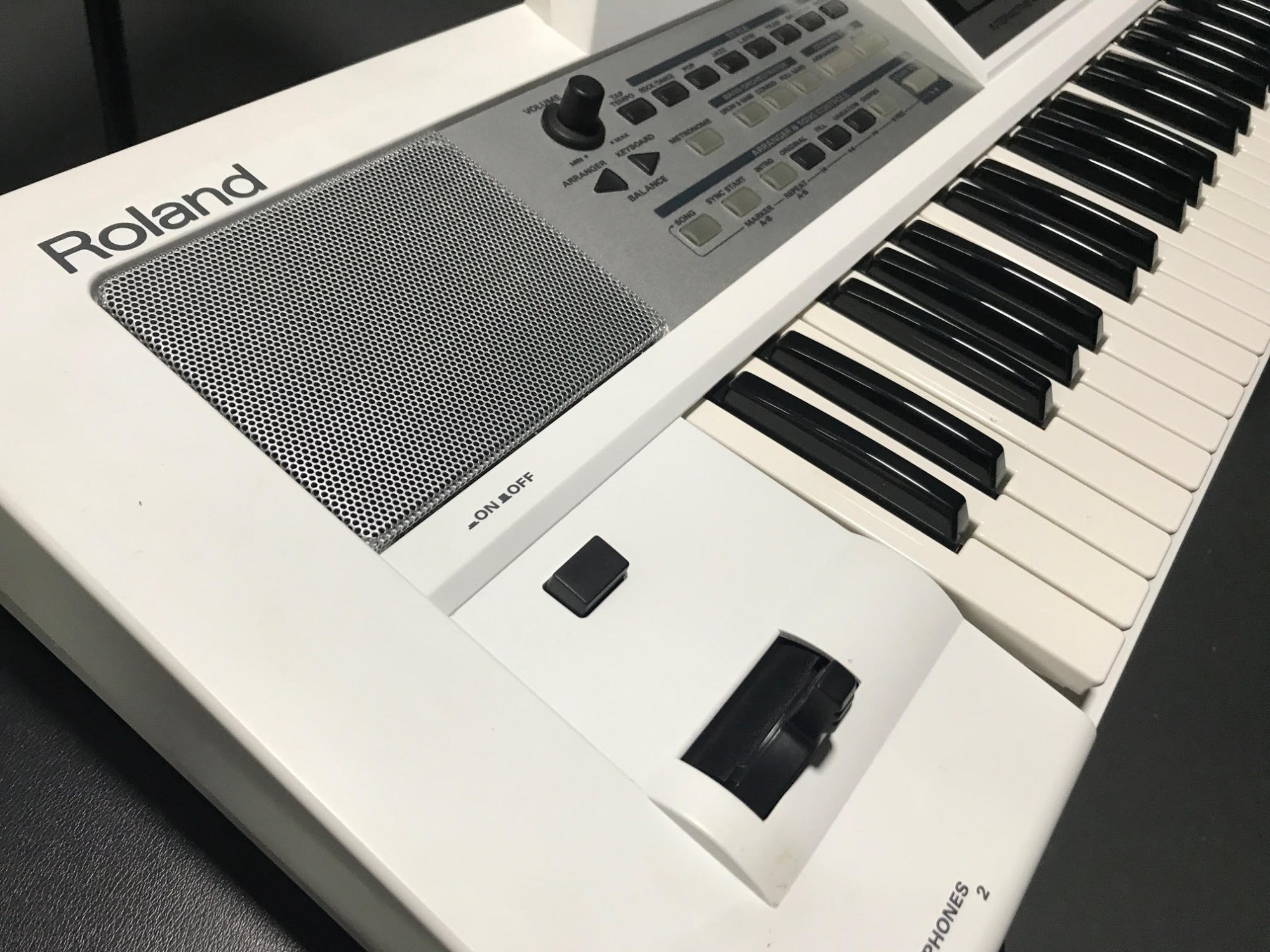 Roland E-09W 61-Key Keyboard (Used) - 890313