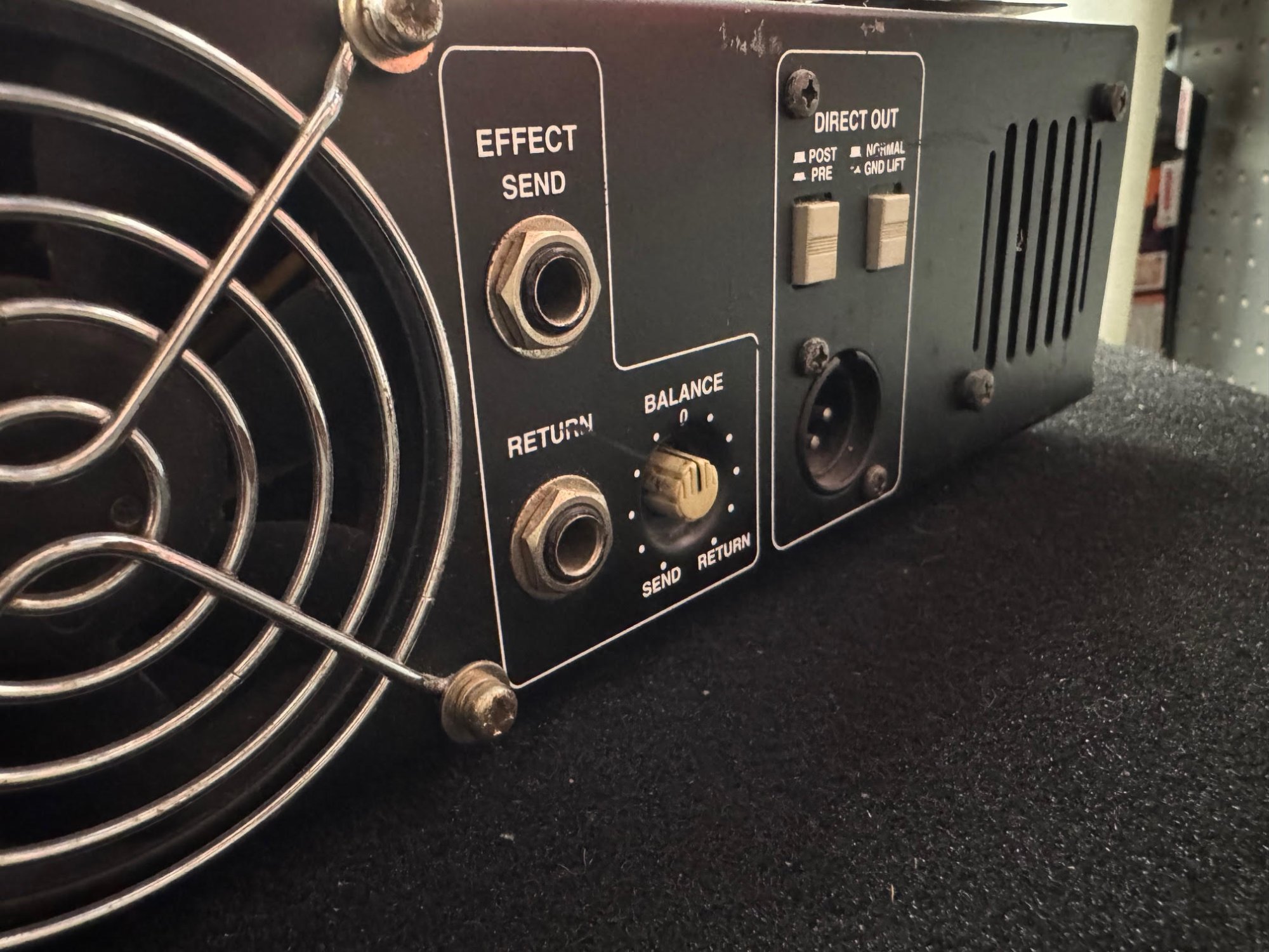 Hartke Systems Model 3500 Transient Attack Bass Amp Head