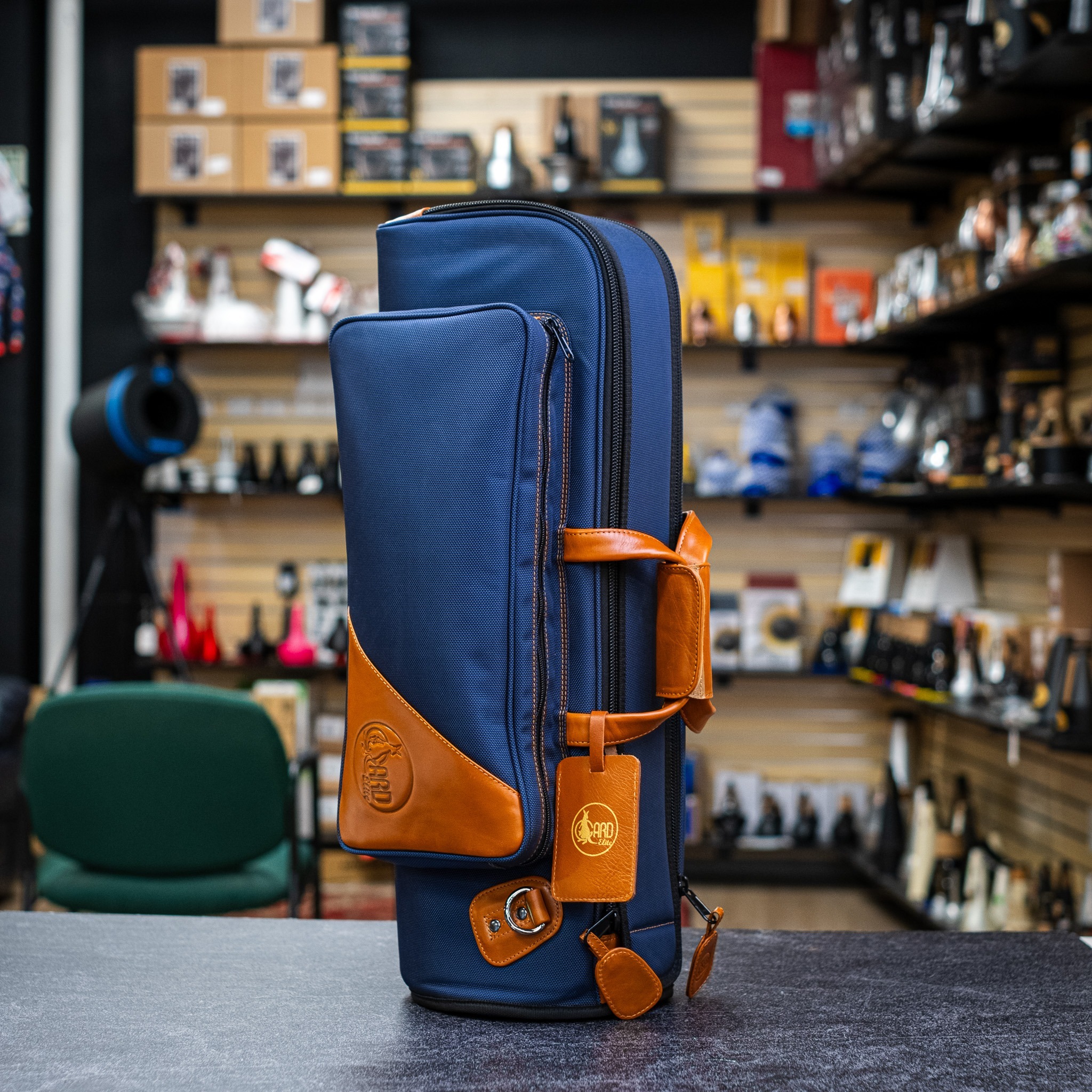 Gard Elite Single Trumpet Gig Bag - Navy Blue Synthetic w/ Tan Leather Trim (1-ESNB-V)