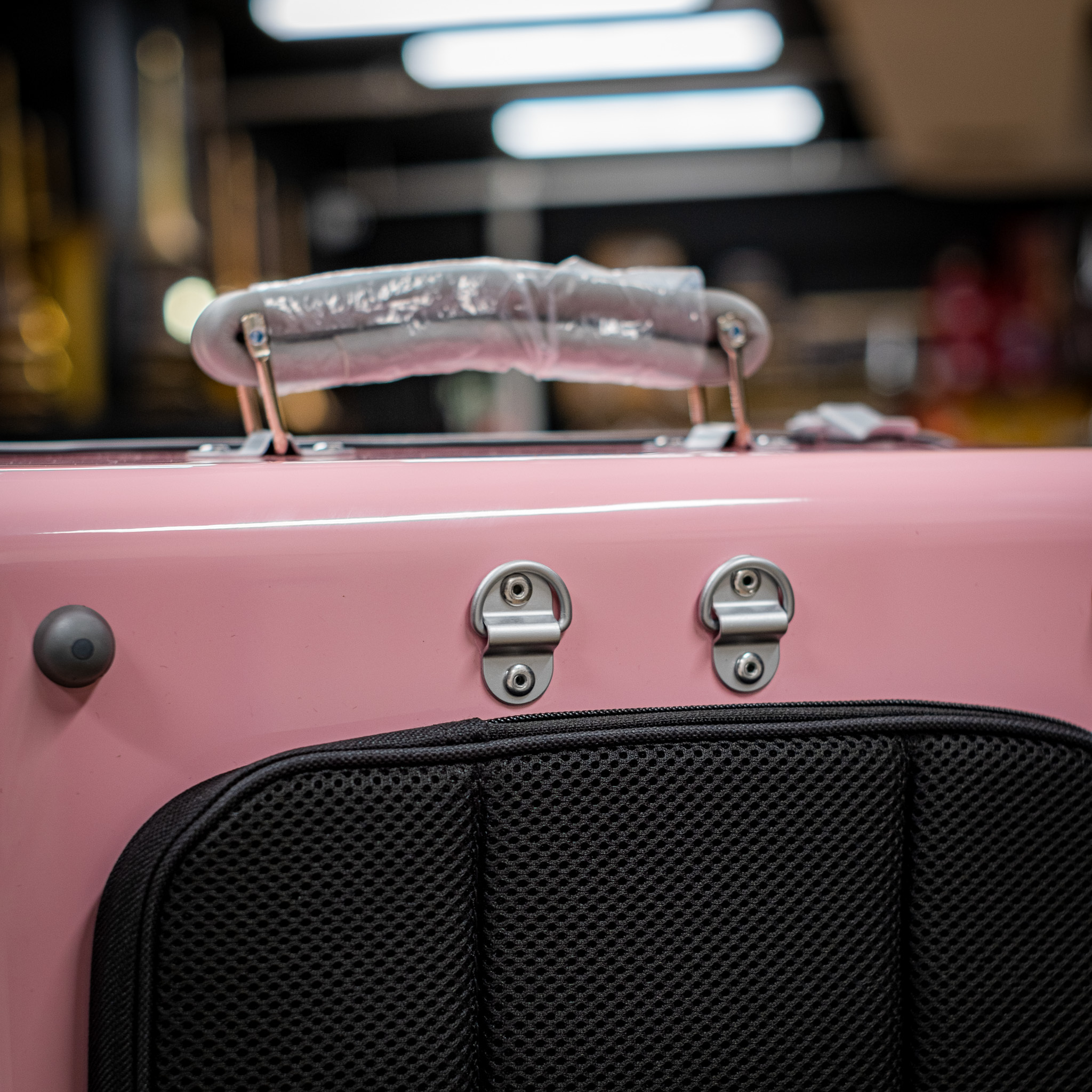 【スターターパック】【ピンク】メタルカーボンキュー &フルカーボンシャフト Wahnsinn Quad Trumpet Case - Carbon Fiber, Glossy Macaron Pink