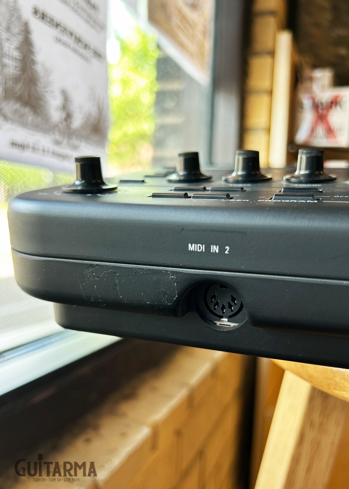 Roland RA-90 Realtime Arranger w/power supply and case
