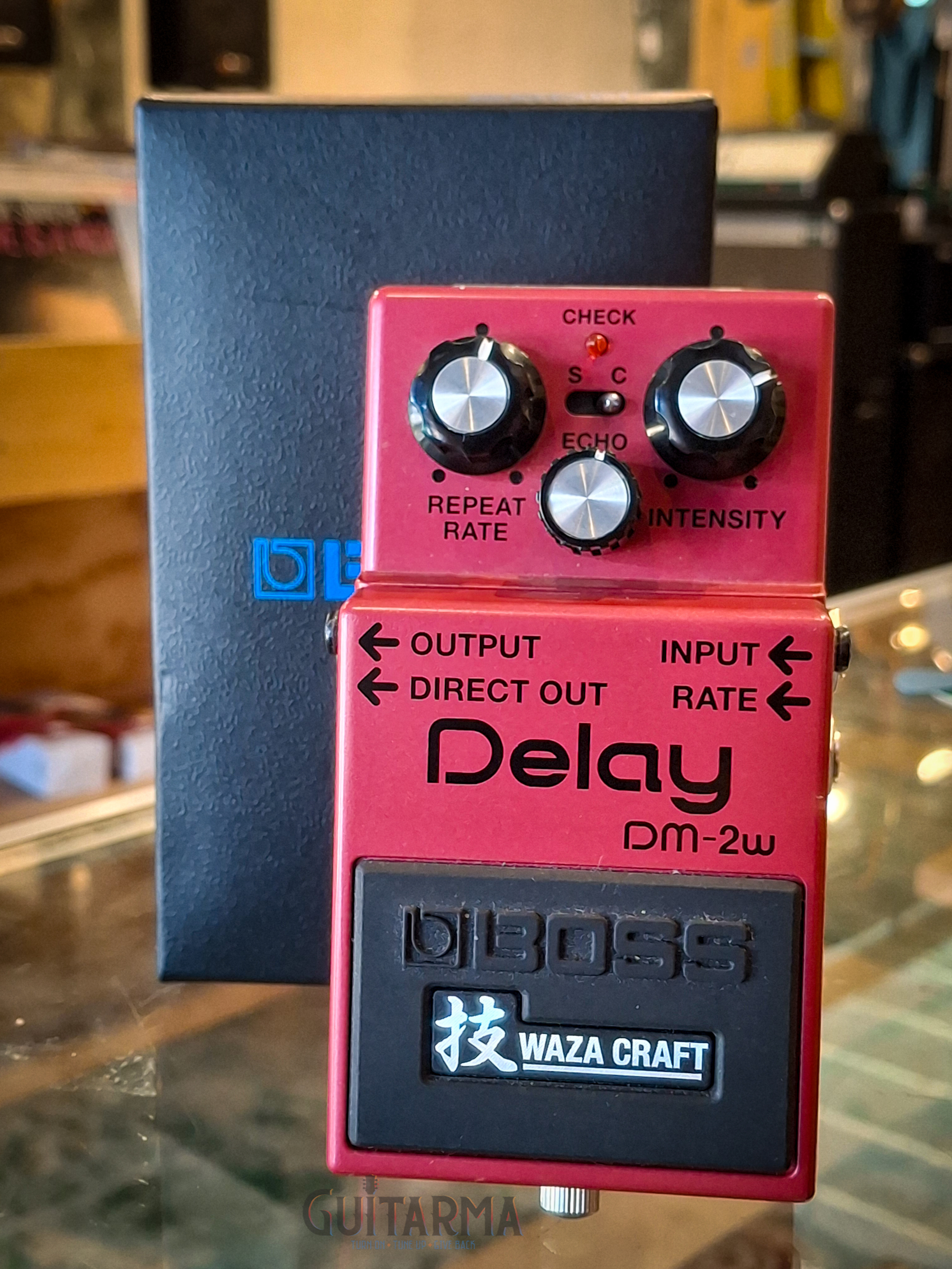 Boss Waza DM-2W Waza Craft Delay - w/box