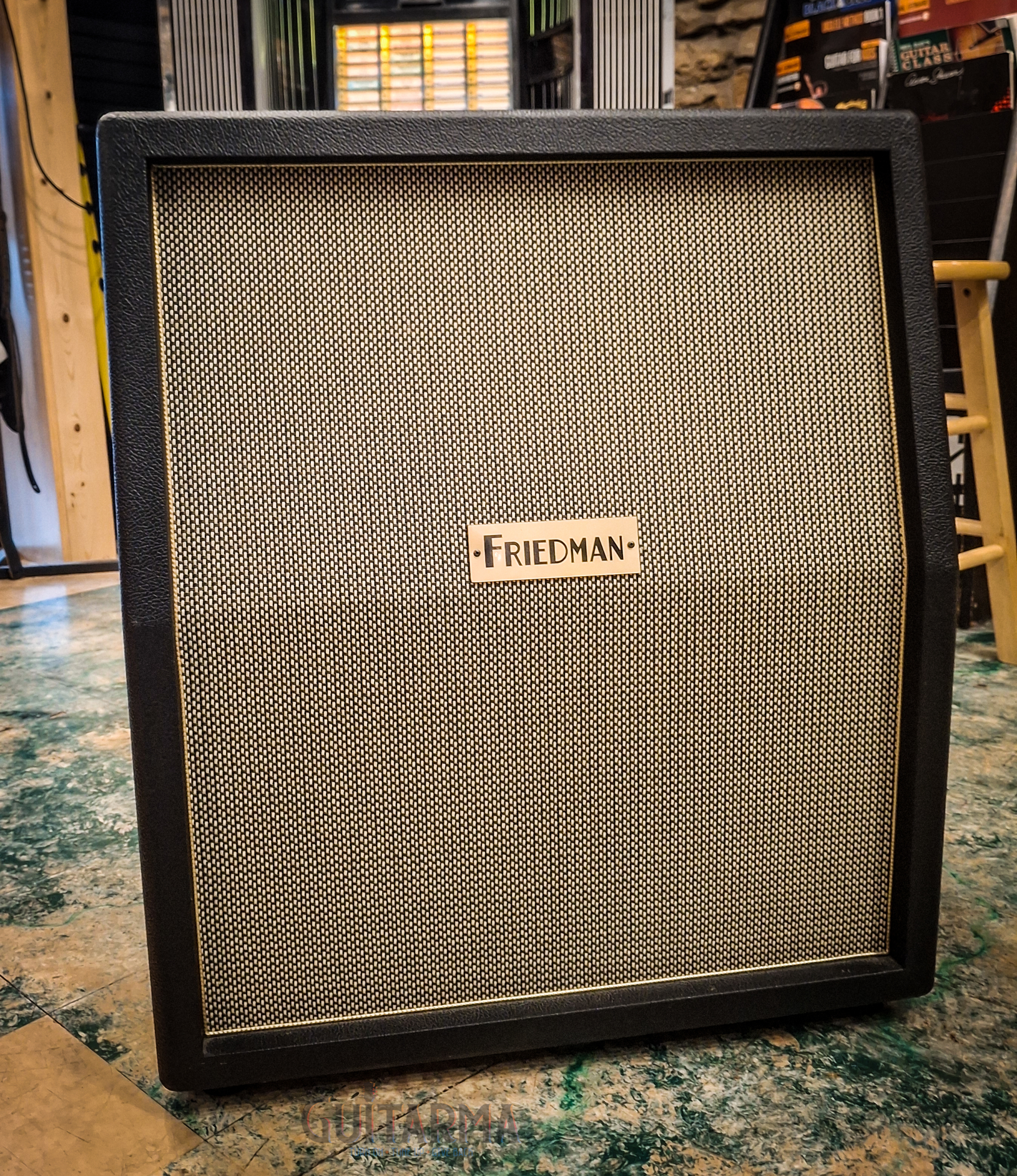 Friedman 2x12 cab - 8ohm, vertical, w/Celestion Vintage 30s