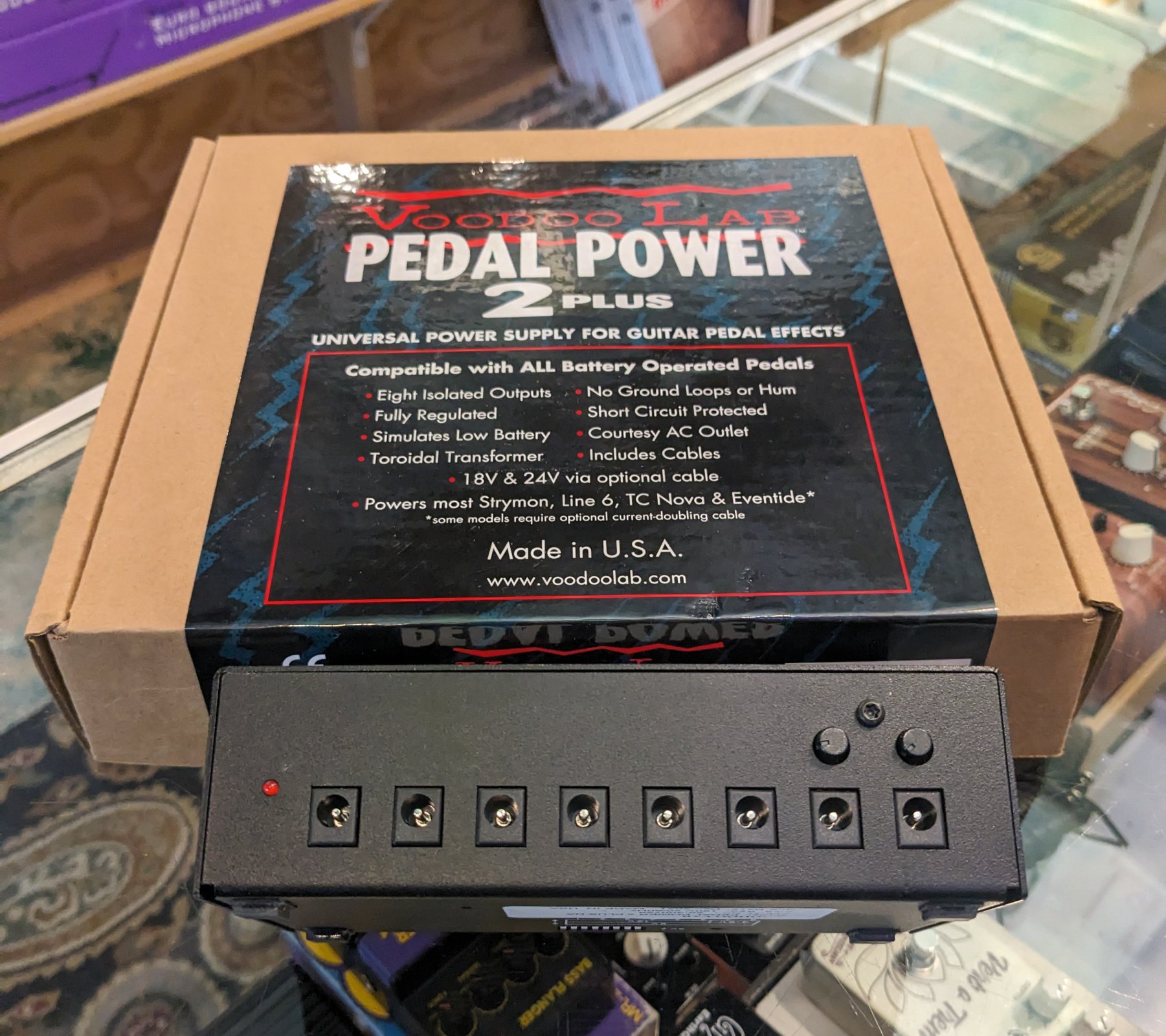 Voodoo Lab Pedal Power 2 power supply - w/box and all cables