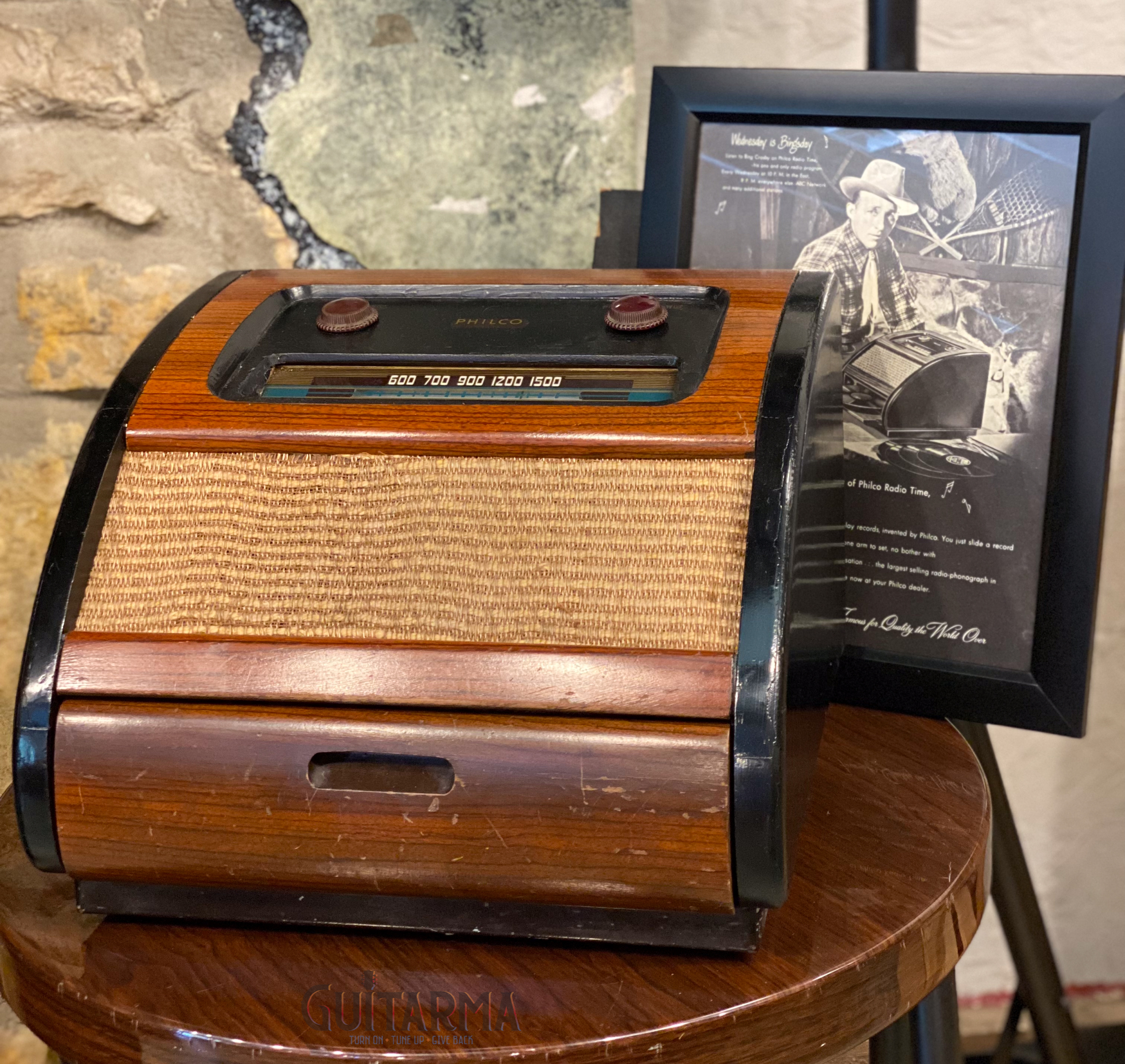 Philco Model 1201 78rpm/AM radio - Vintage, fully restored