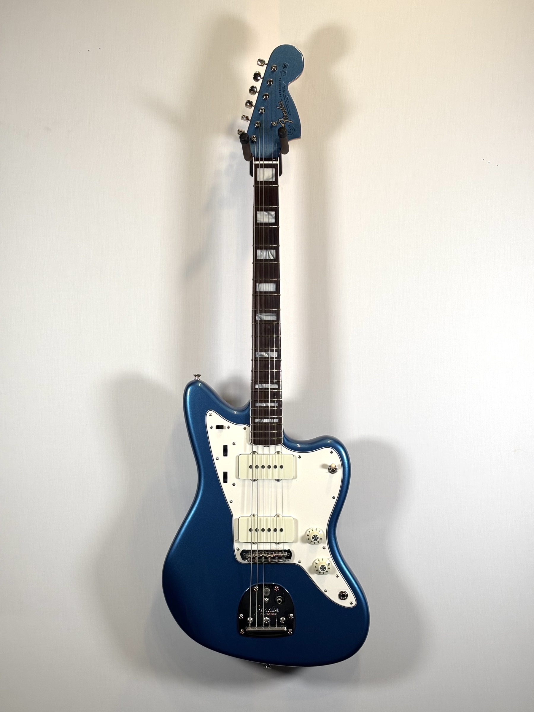 Pre-Owned 2025 Fender American Vintage II-1966 Jazzmaster