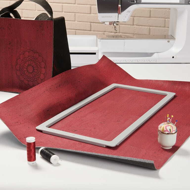 Bernina Medium Border Magnetic Hoop (15.7 x 6.5) by Bernina 
