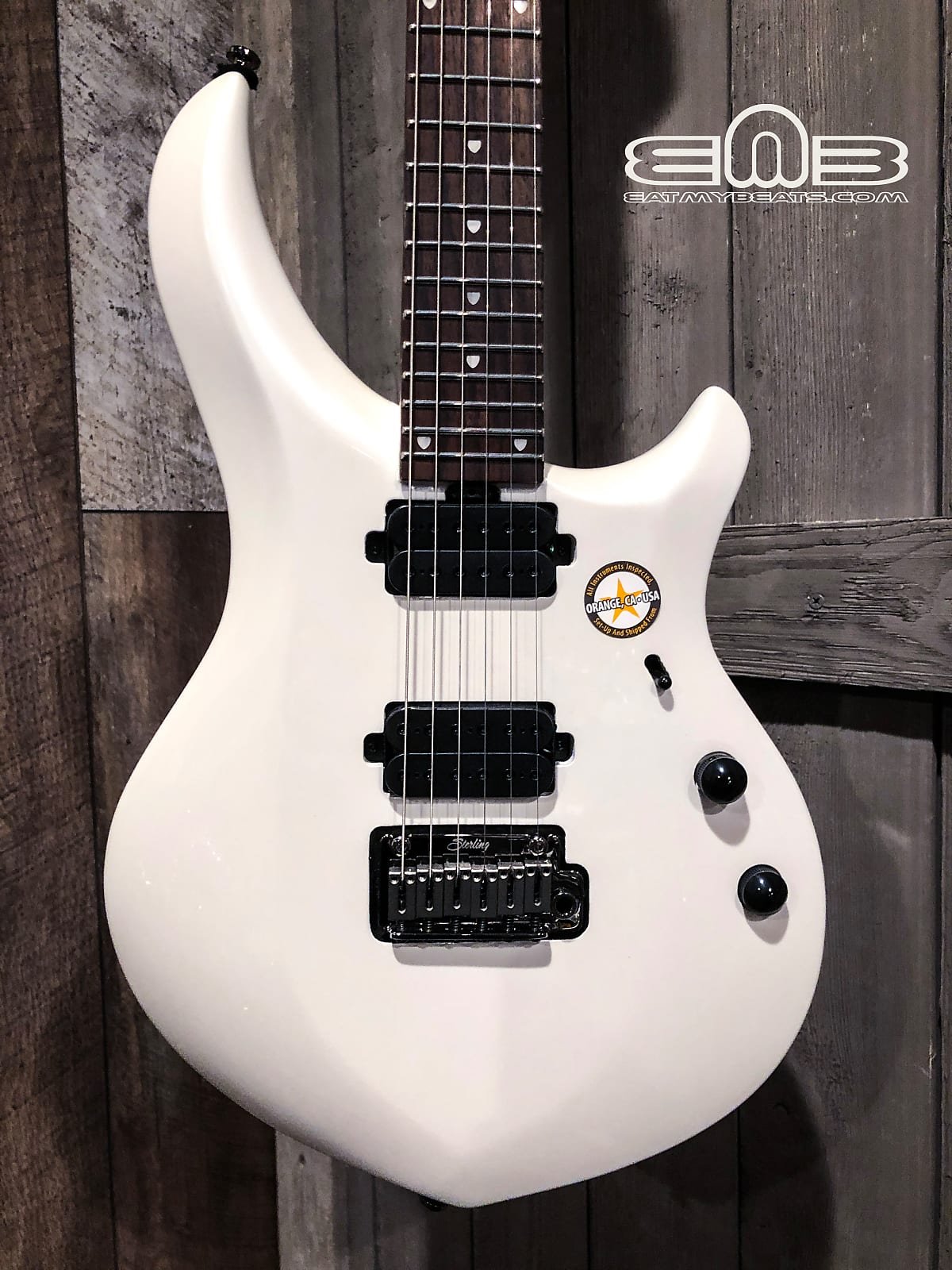 Sterling by MUSIC MAN 丸く JP70D Pearl White 