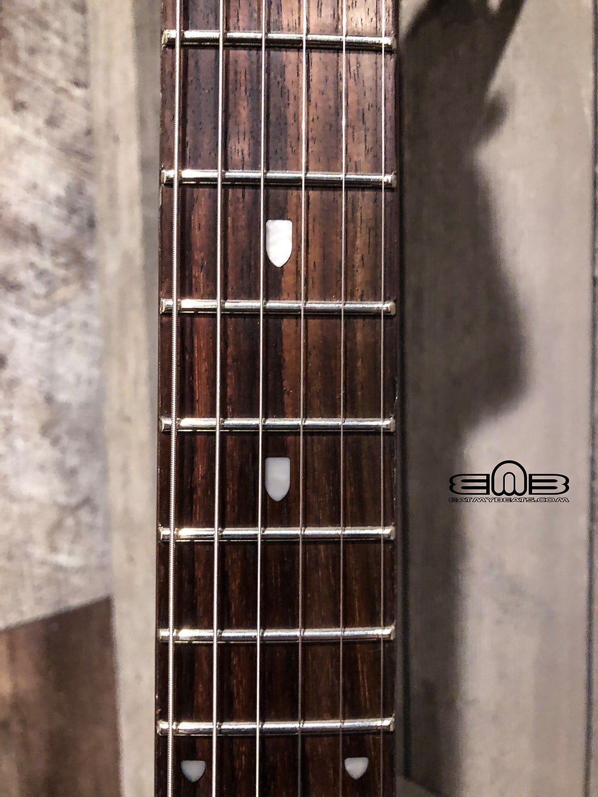 まいまい Sterling by Music Man John Petrucci Majesty Pearl White