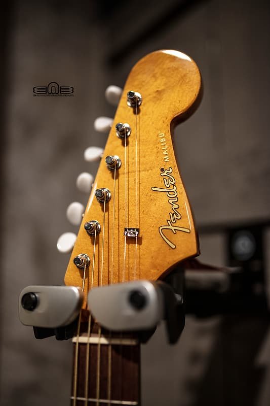 Fender Alkaline Trio Malibu Walnut Fingerboard, Natural