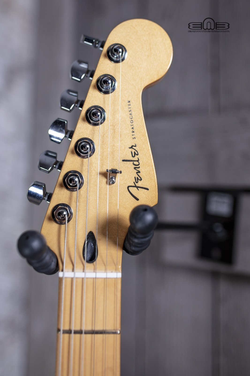 Fender Player Plus Stratocaster, Maple Fingerboard, Tequila
