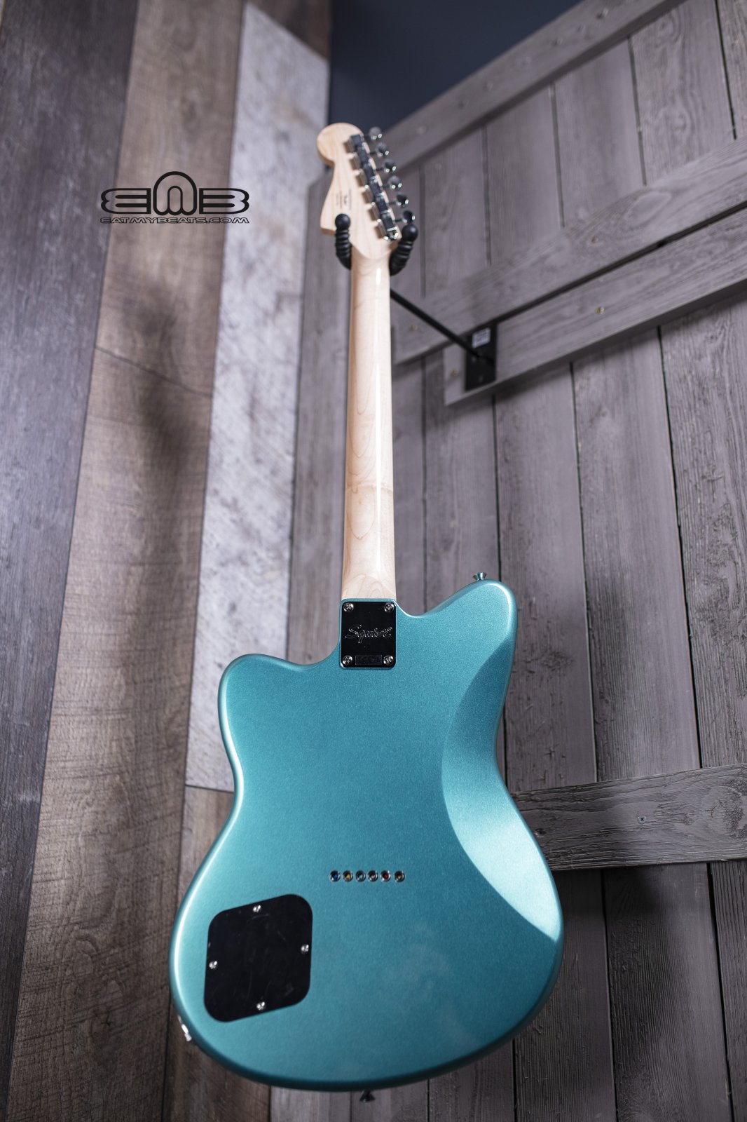 Squier Paranormal Toronado, Laurel Fingerboard, Parchment