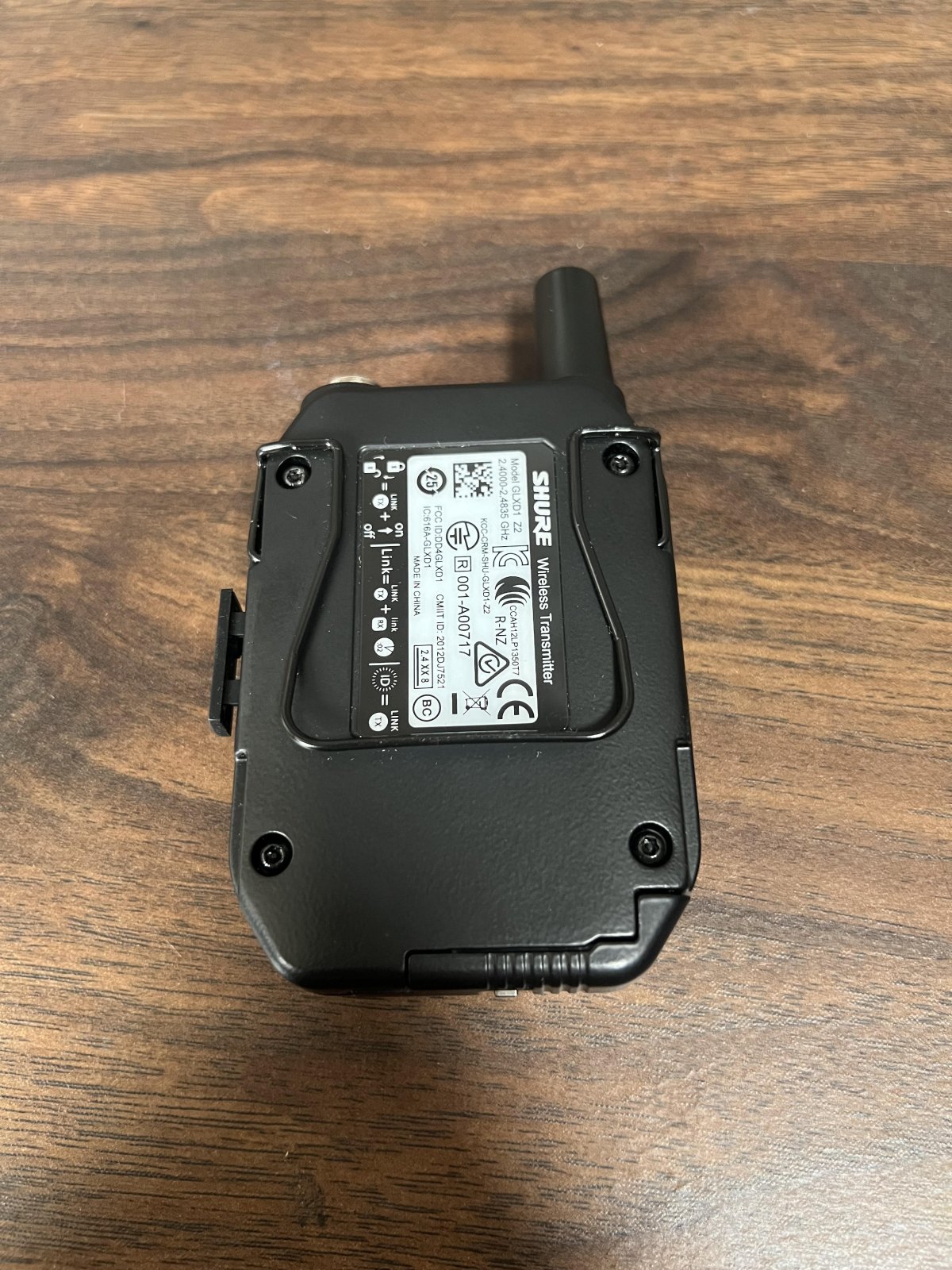 Used Shure GLXD1 Wireless Instrument Transmitter and GLXD4