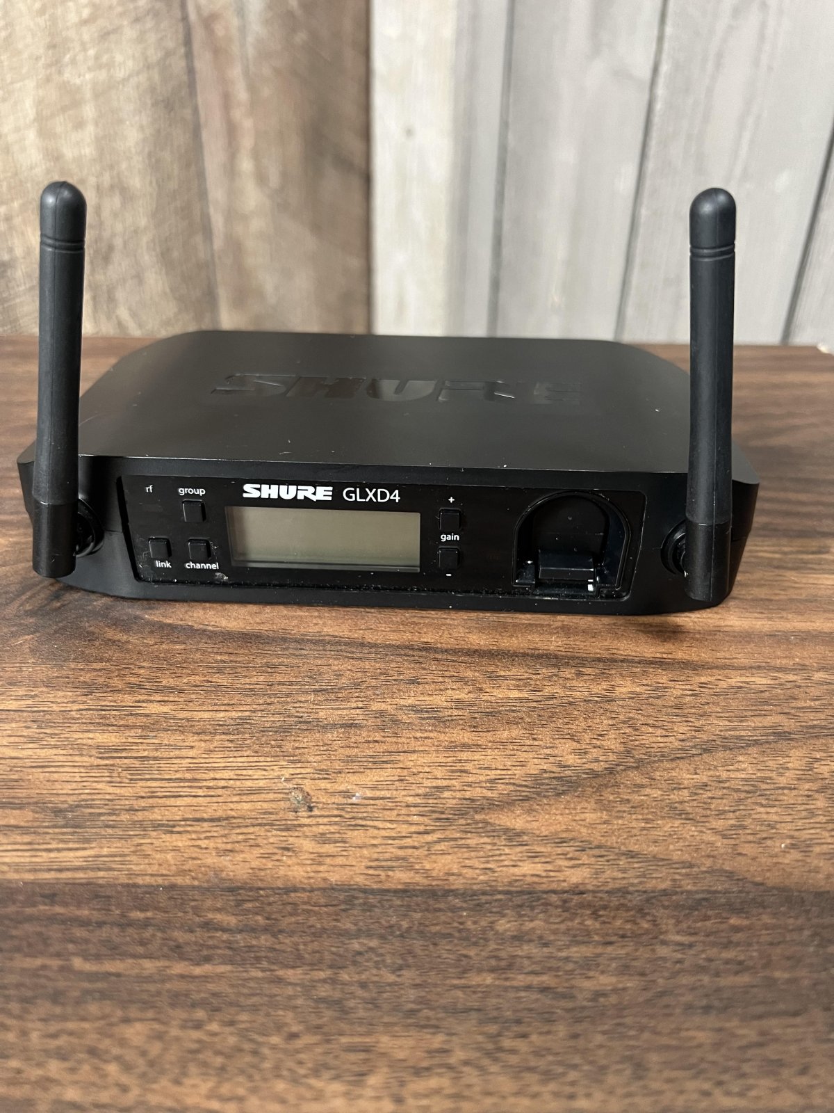 Used Shure GLXD1 Wireless Instrument Transmitter and GLXD4
