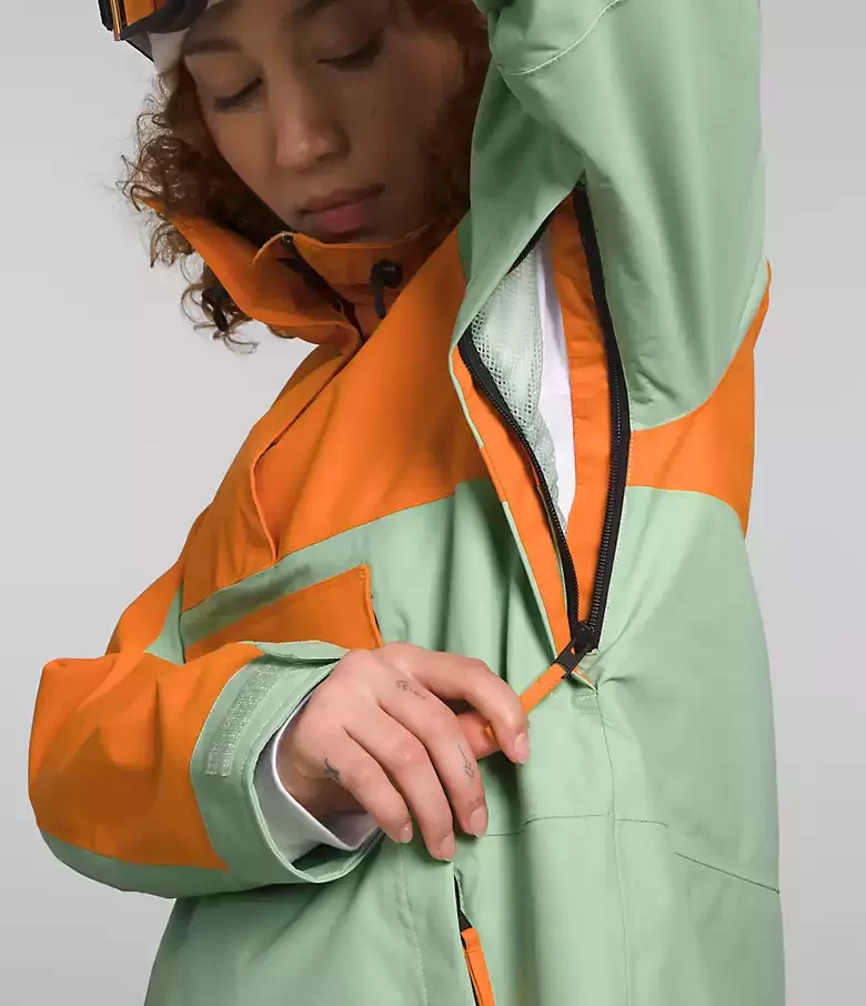 The North Face Women's Driftview Anorak - Sage/Mandarin