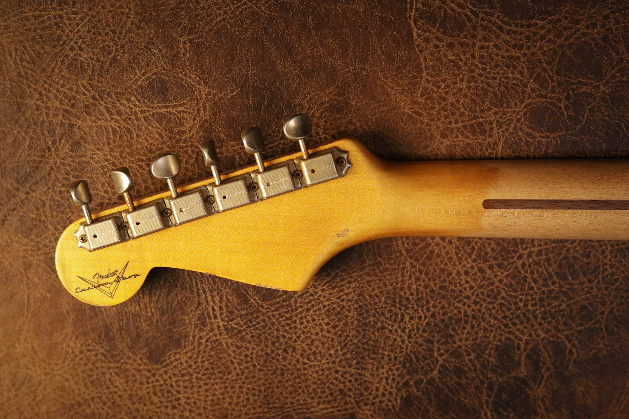 Fender Custom Shop 1954 Stratocaster Heavy Relic in Wide-Fade 2