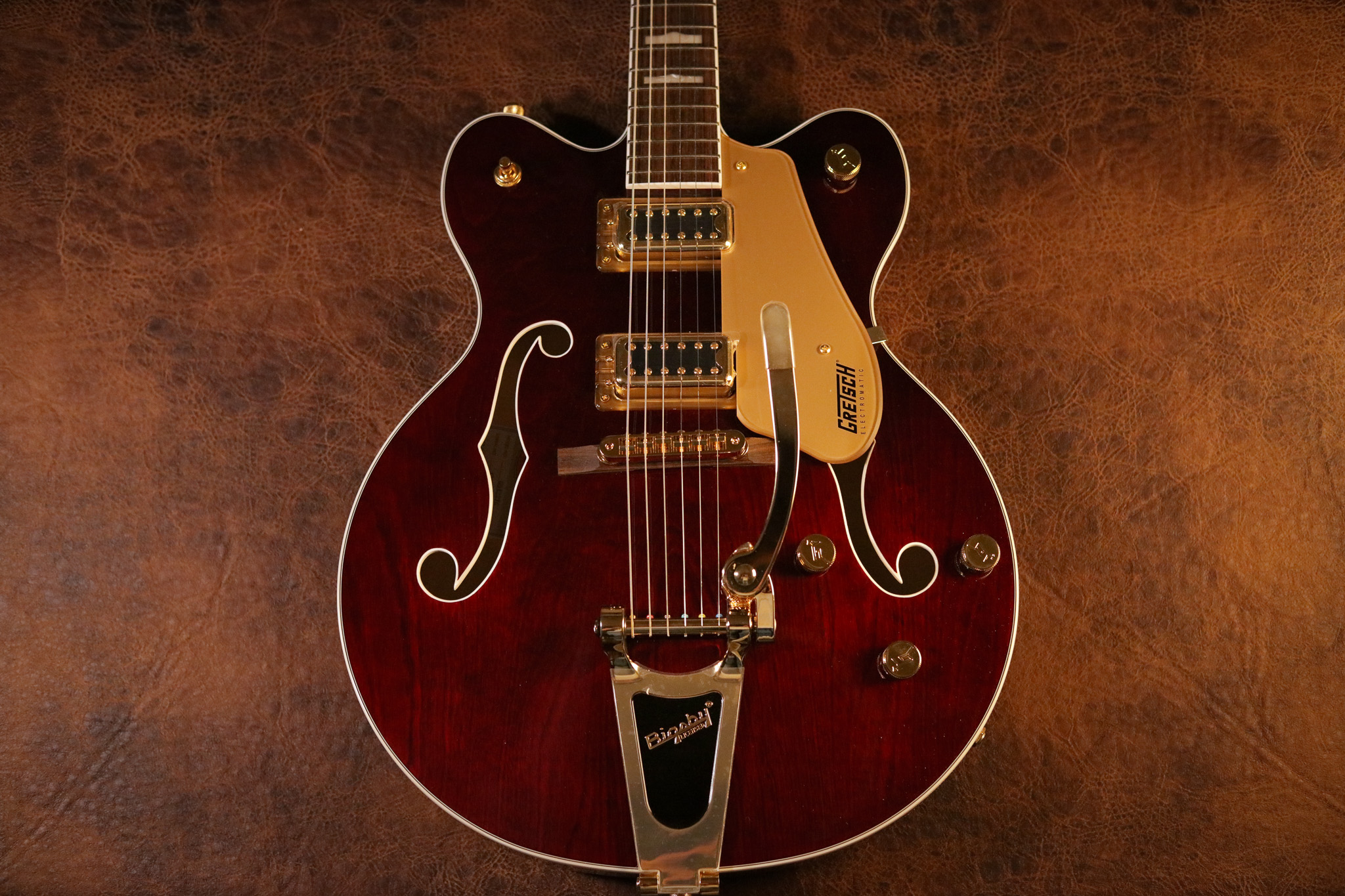Gretsch G5422T Electromatic in Walnut