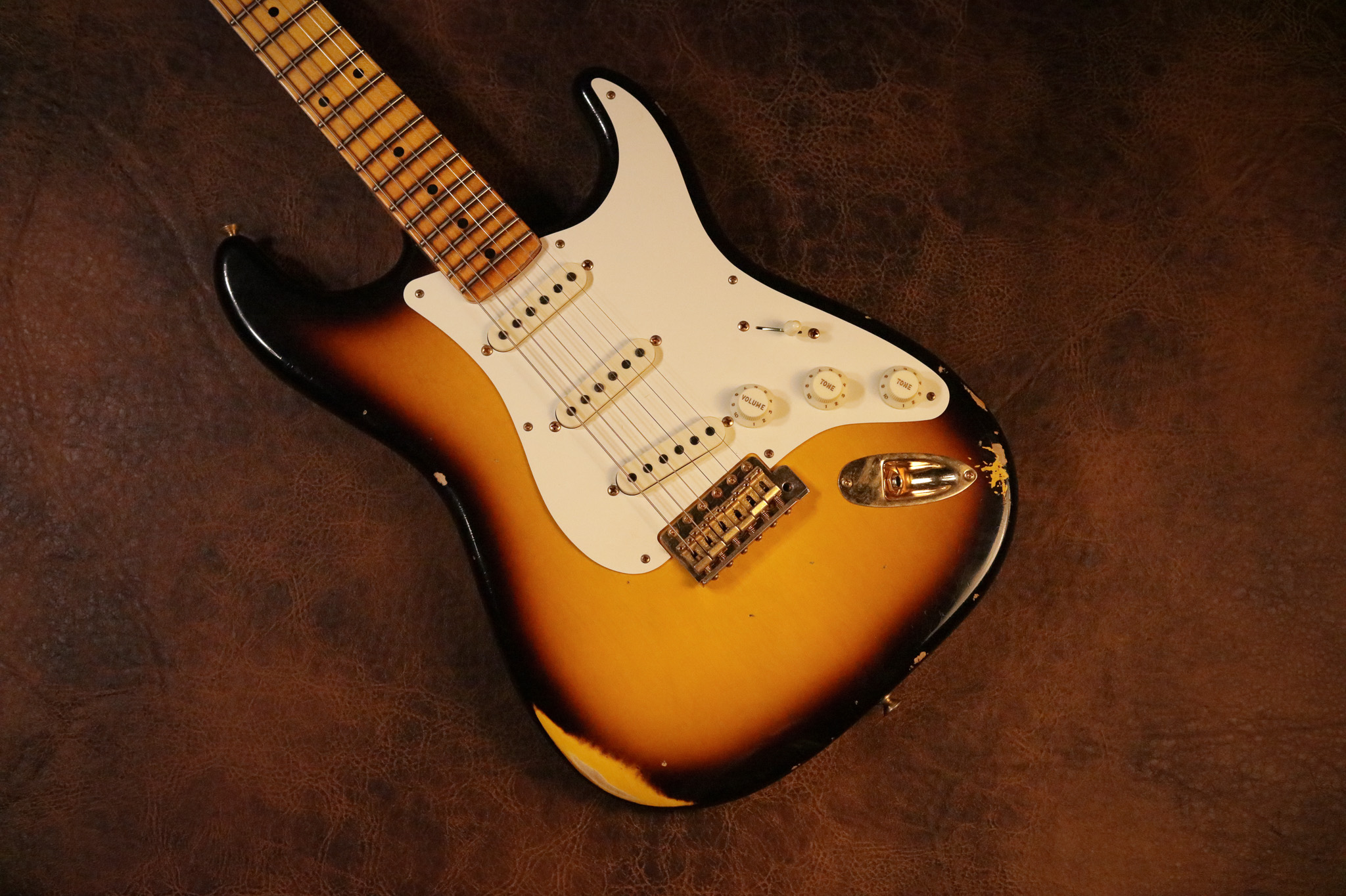 Fender Custom Shop 1957 Stratocaster Relic in Faded Aged 2