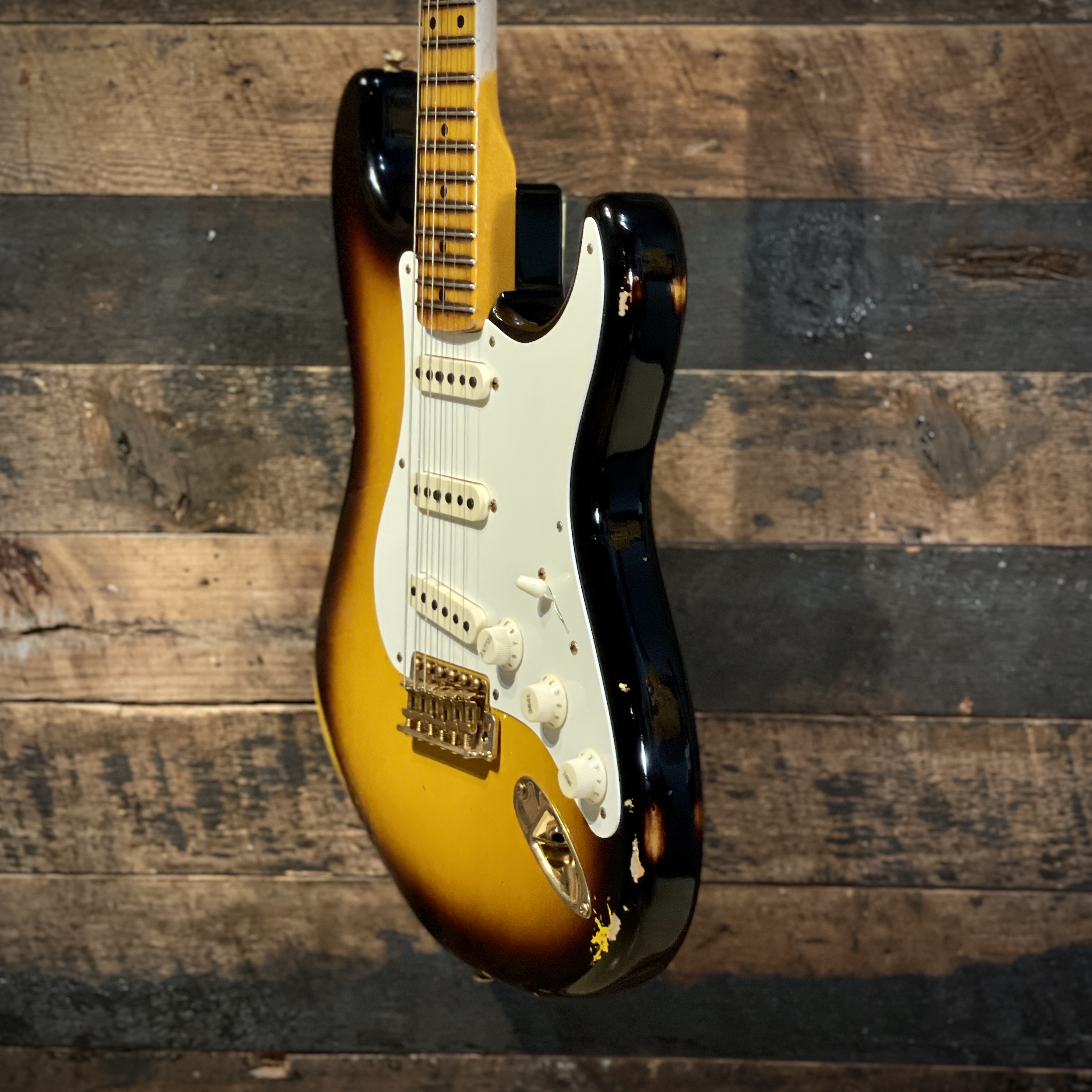 Fender Custom Shop 1957 Stratocaster Relic in Faded Aged 2