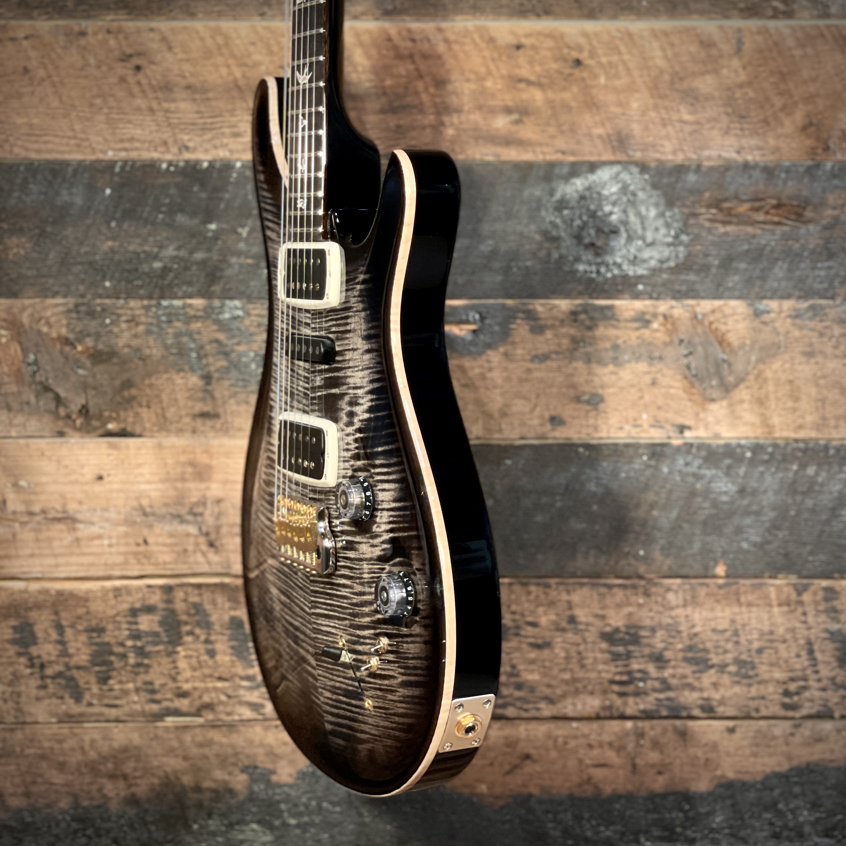 PRS Modern Eagle V 10 Top Charcoal w/case – Tone Shop Guitars