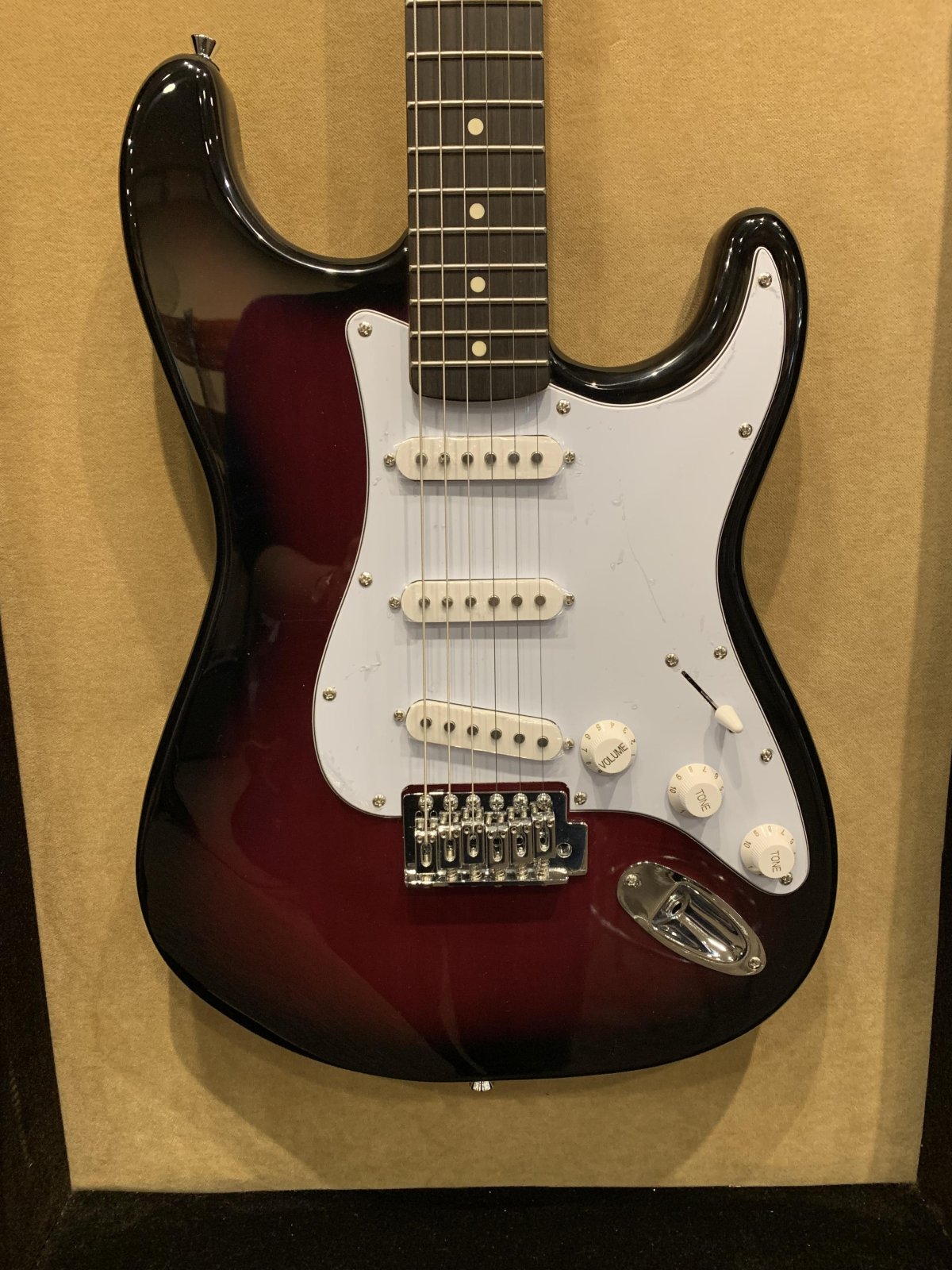 Oscar Schmidt Dbl Cutaway Elec. Purple Sunburst - 801128687667