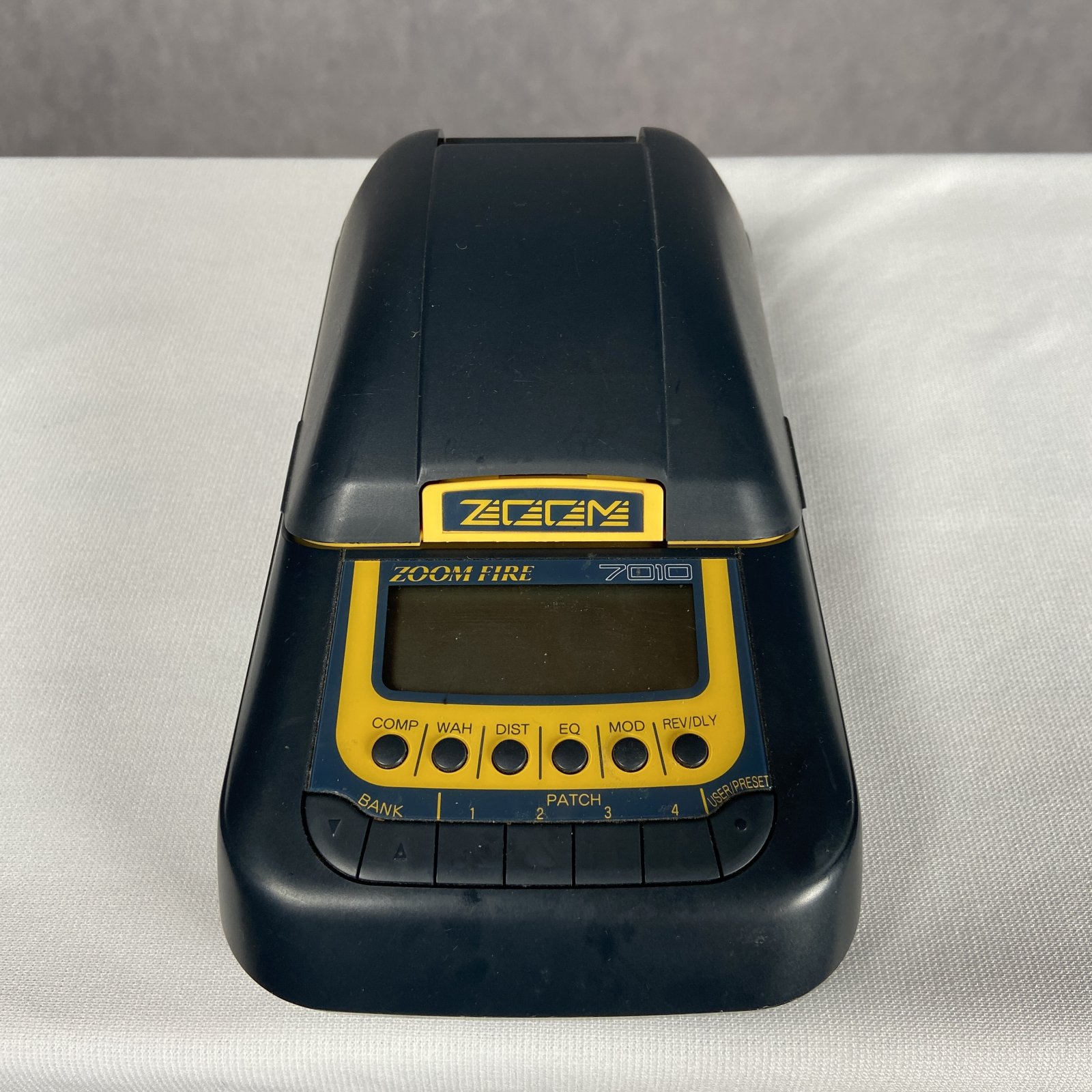 Used Zoom 7010 Zoom Fire Portable Multi-Effect with Speaker