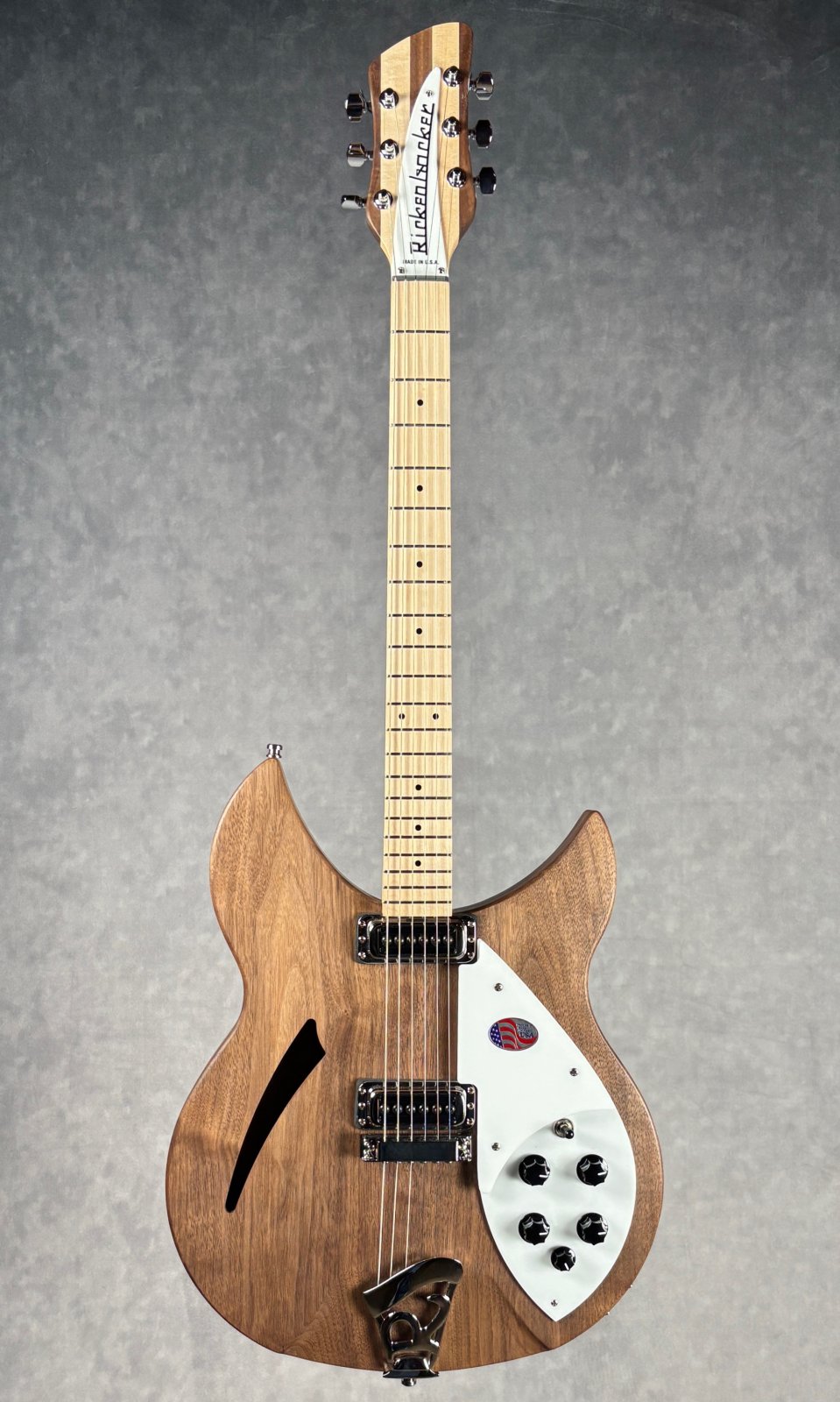 モノグラム　Rickenbacker 330 タイプ モノグラム Rickenbacker 330 タイプ Rickenbacker 330 Semi