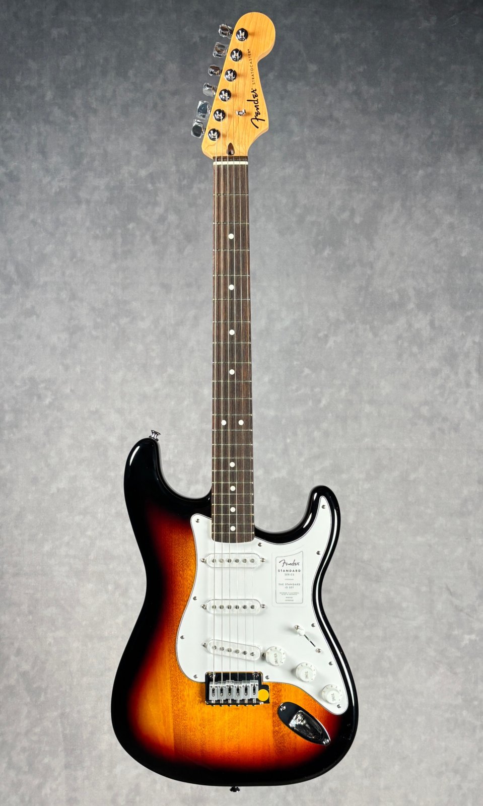 Fender Standard Stratocaster - 885978117871