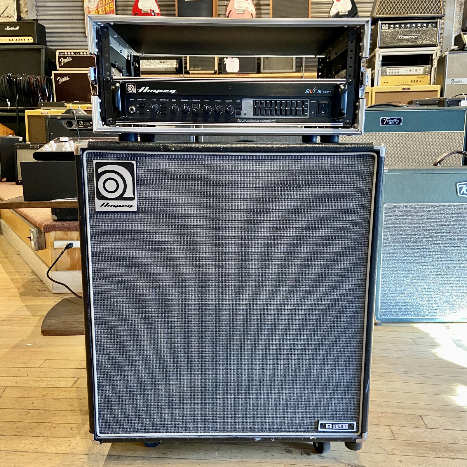 Used Ampeg SVT III Pro Bass Head w/ B410HE Cabinet & Case