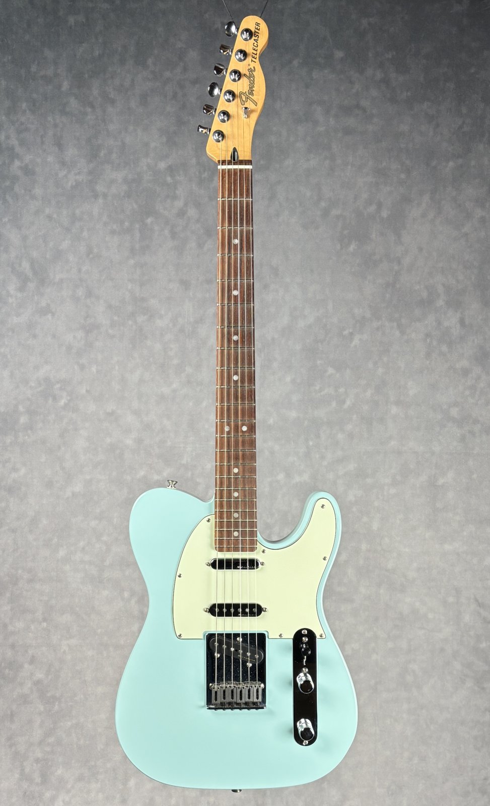 2017 Fender Deluxe Nashville Telecaster - Daphne Blue