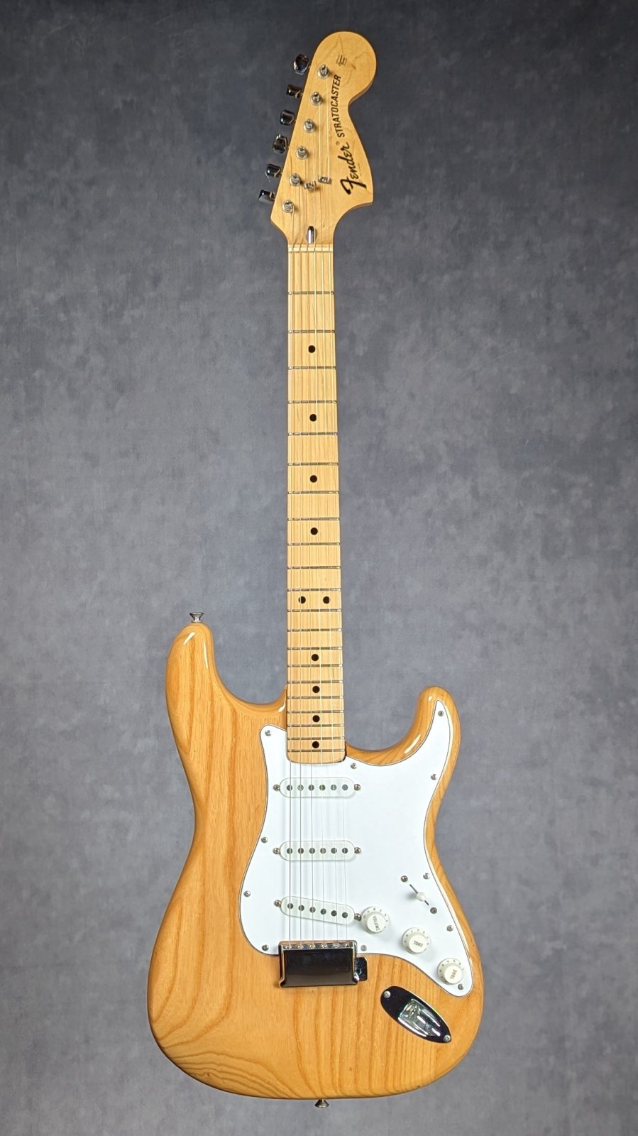 Fender Stratocaster ナチュラル 1975 Fender Stratocaster Natural Ash Maple - I Want That Guitar