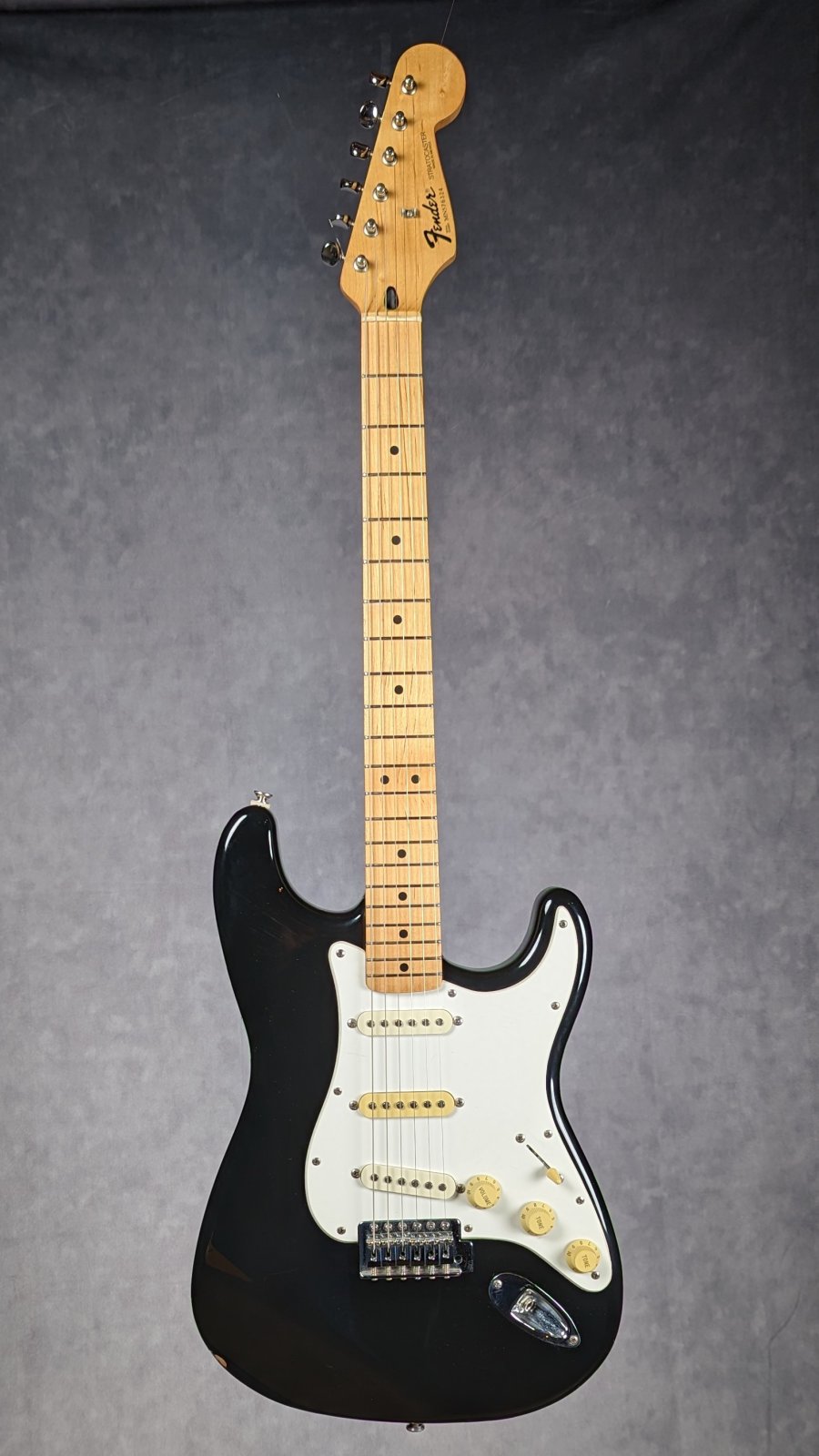 ギター Fender Mexico Stratocaster 1995 1995 Fender MIM Stratocaster Electric Guitar Red | Cream