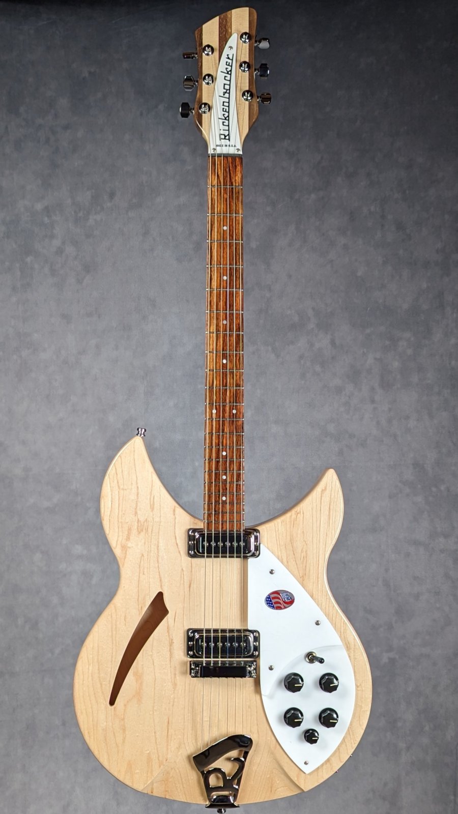 Rickenbacker 330, Maple Glo