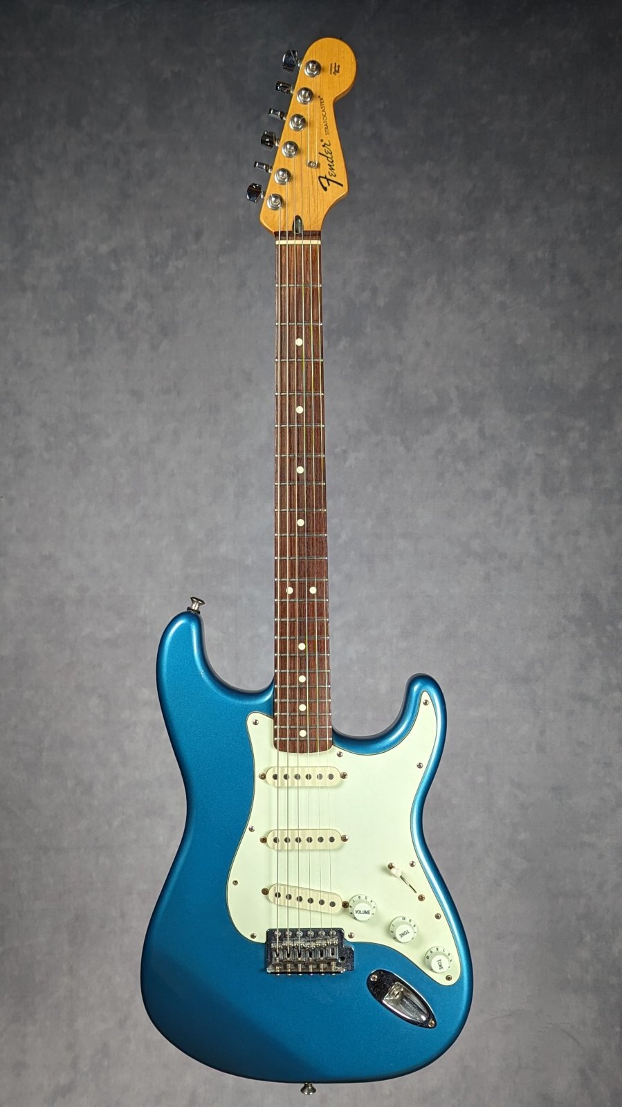 【値下げ！】Fender usa アメスタ ストラト2009年製 値下げ！】Fender usa アメスタ ストラト2009年製 Fender