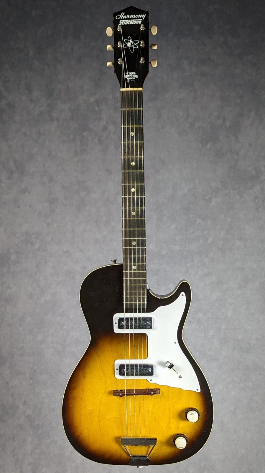 1950s Harmony Stratotone H46