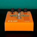 送料込みVintage Tremolo VT-X TUBE 充電器あり Yahoo!オークション - Guyatone グヤトーン FLIP VT-X VINTAGE