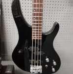 ＷＡＳＨＢＵＲＮ ＸＢ－２００ XB200 - Washburn XB200 - Audiofanzine